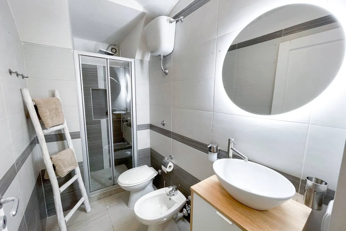 Bagno con doccia